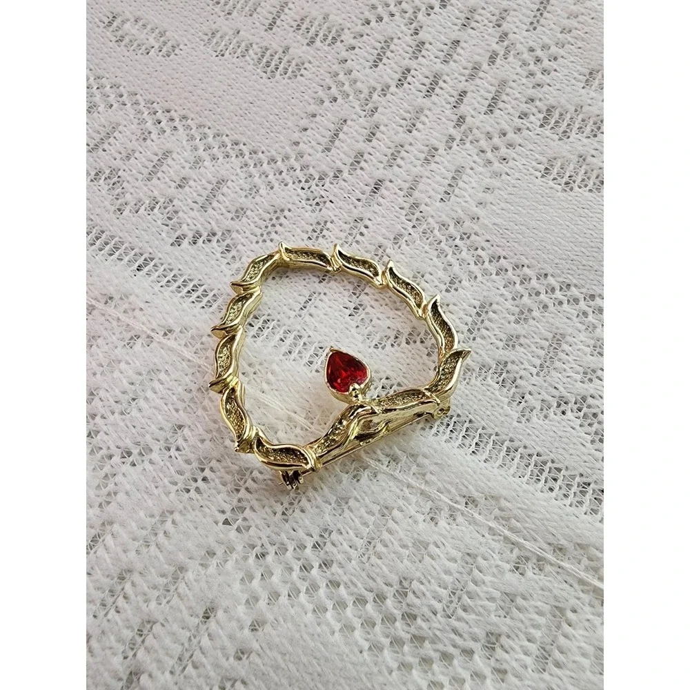 Vintage Heart Brooch Pin Twisted Vines Red Rhinestone Valentines Love Romance